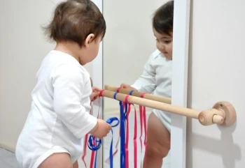 Holzstange für Montessori Spiegel