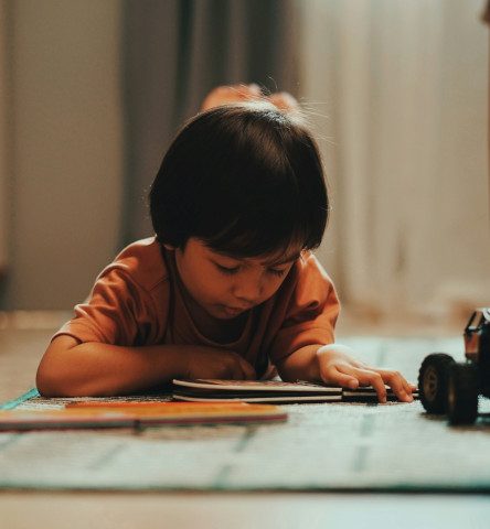 kinder lesen buecher