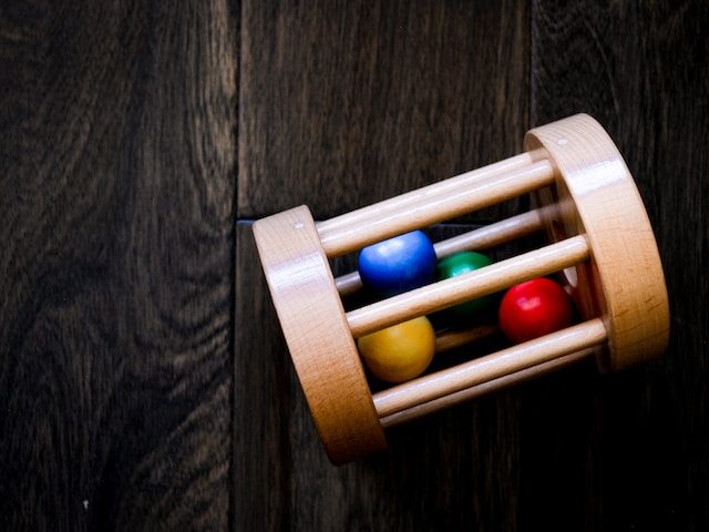 montessori babyspielzeug
