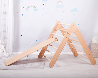 Pikler Triangle mit Rutsche