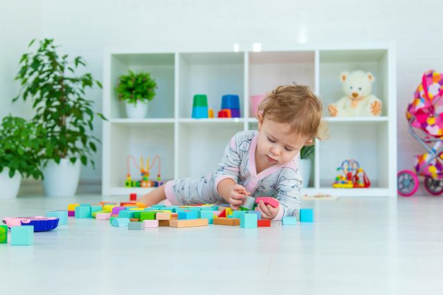 Spielzeug ab 6 Monate